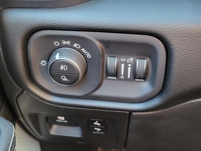 New 2027 RAM 1500 Laramie AWD/4WD image 14