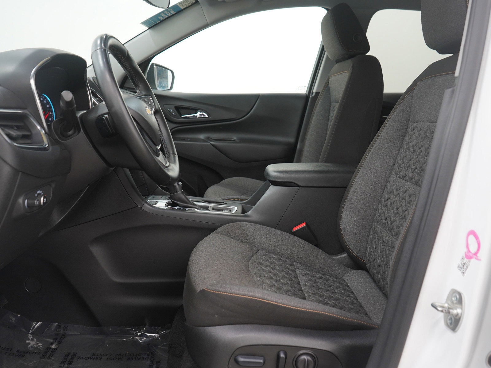 Used 2024 Chevrolet Equinox LT image 23