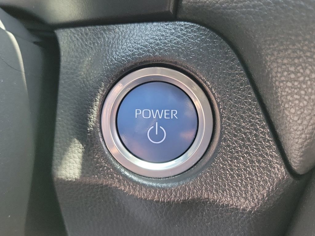 Used 2022 Toyota RAV4 XSE w/ Weather Package image 32