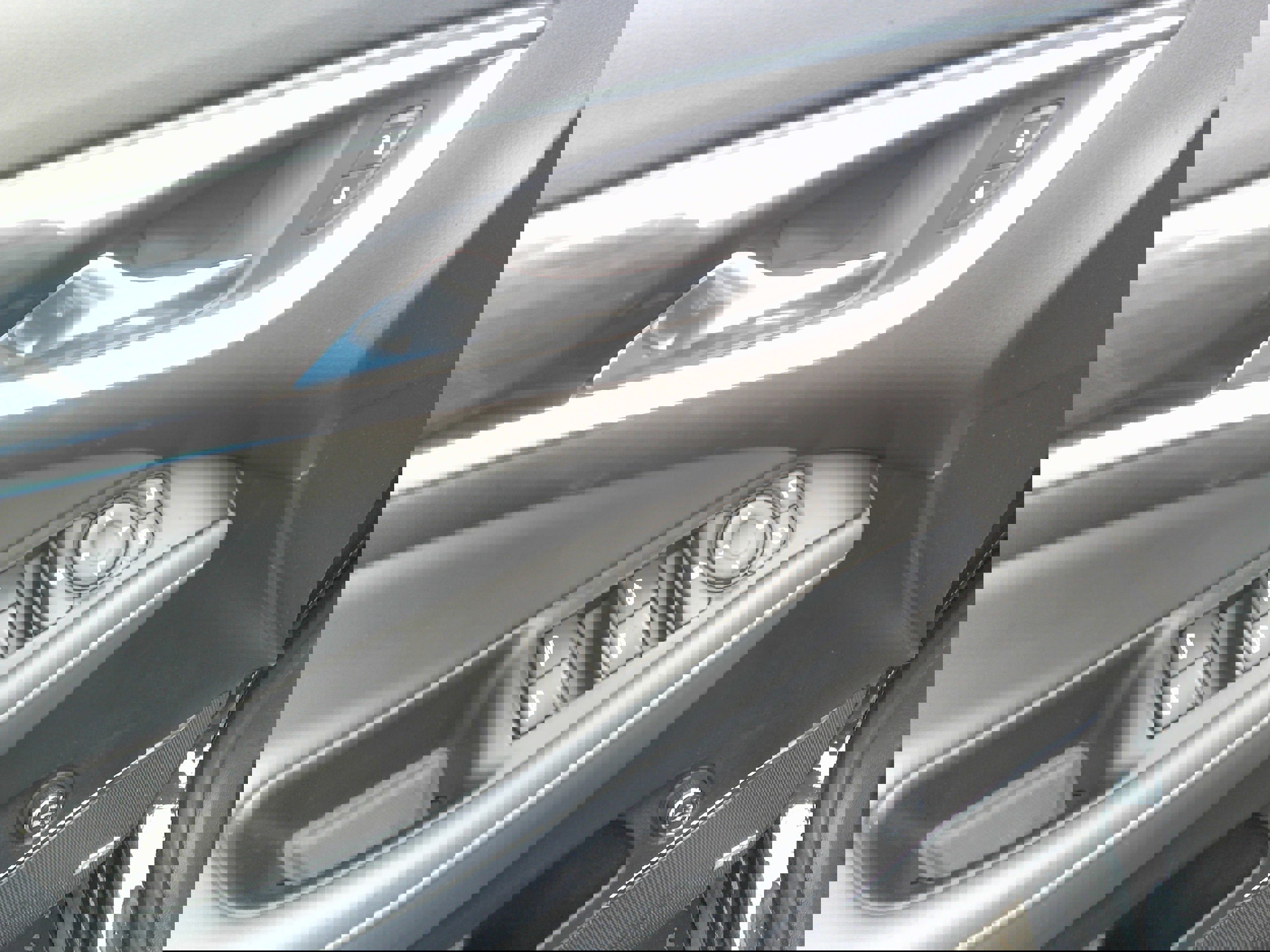 Used 2021 Buick Enclave Essence w/ Sound and Sites Package image 18