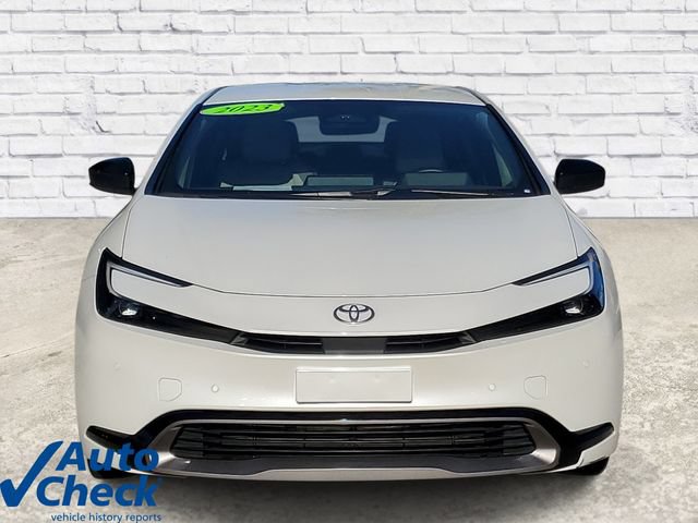 Used 2023 Toyota Prius XLE FWD image 6