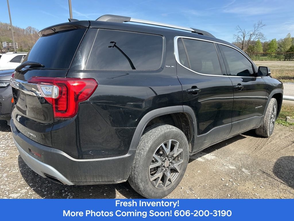 Used 2022 GMC Acadia SLE w/ Driver Convenience Package image 4