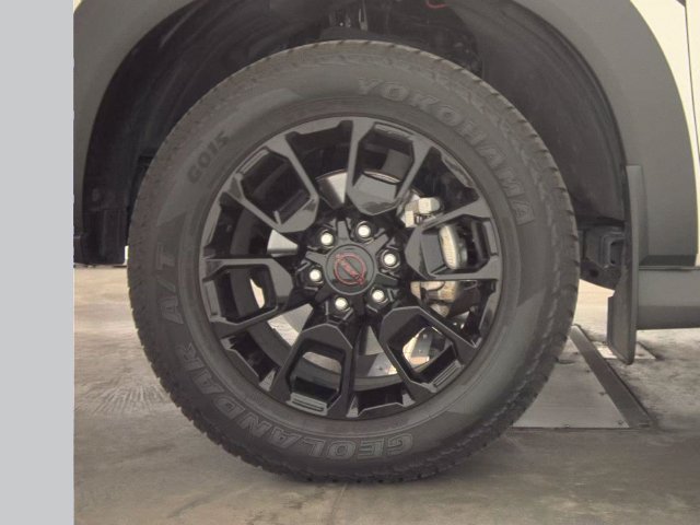 Certified 2026 Nissan Armada PRO-4X w/ Captain's Chari Seat Package AWD/4WD image 7