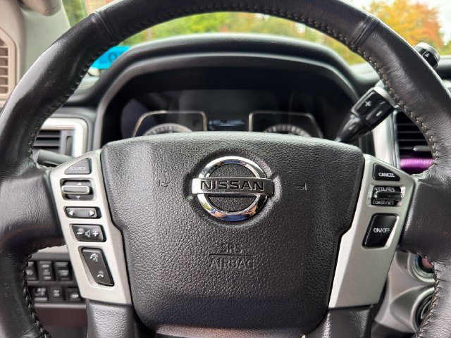 Used 2017 Nissan Titan PRO-4X AWD/4WD image 13