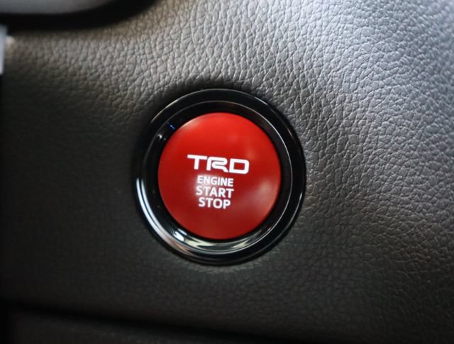 Used 2025 Toyota Tundra Limited w/ TRD Off-Road Package AWD/4WD image 37