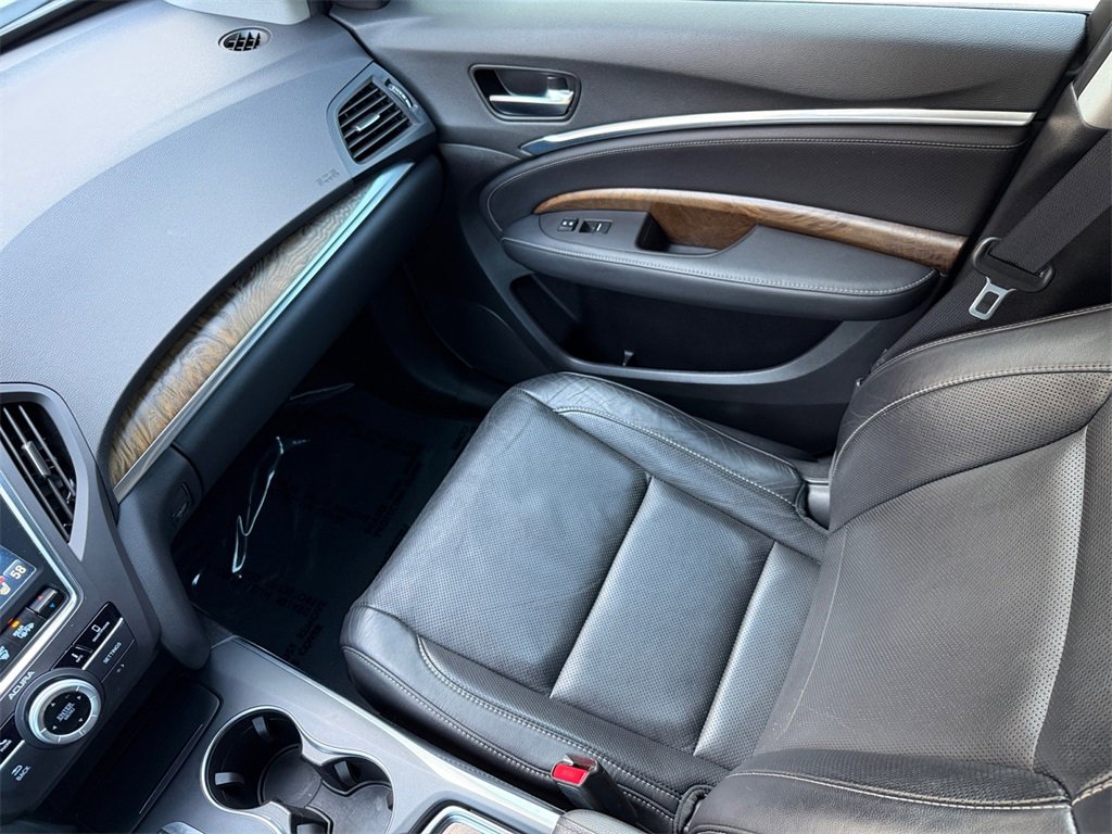 Used 2020 Acura MDX FWD w/ Technology Package image 16