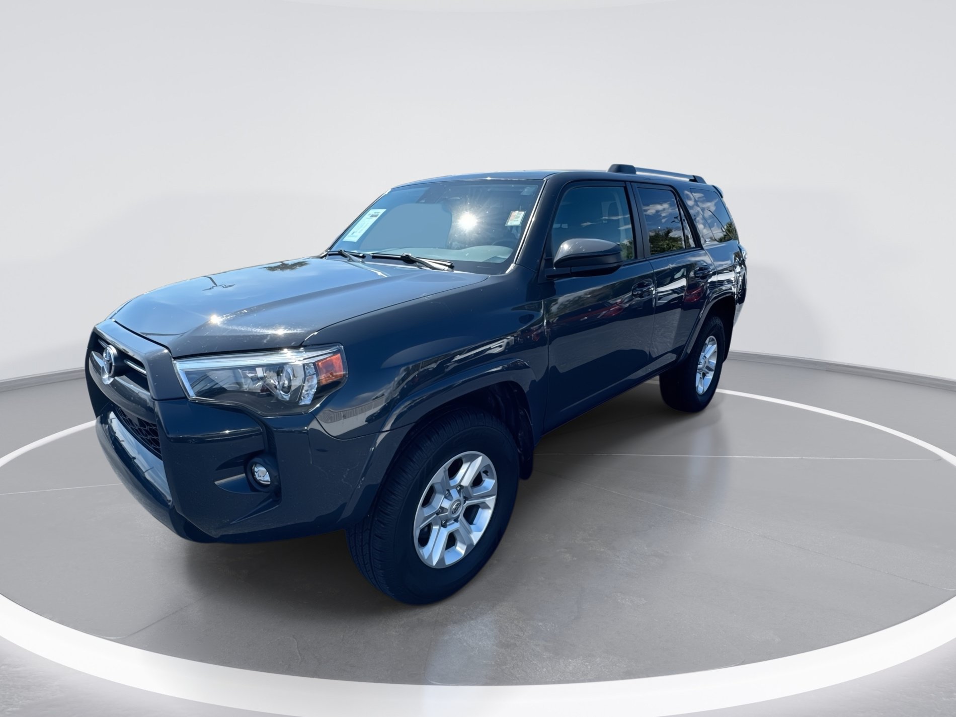 Used 2024 Toyota 4Runner SR5 AWD/4WD image 8