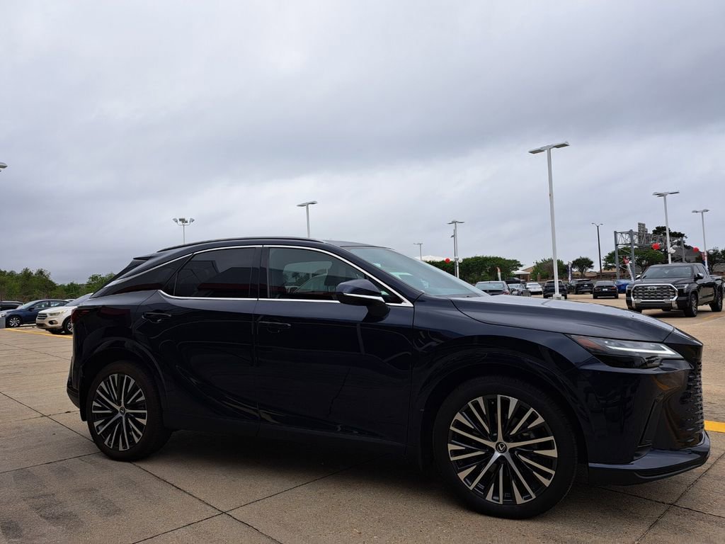 Used 2024 Lexus RX 350 Premium Plus w/ Convenience Package image 3