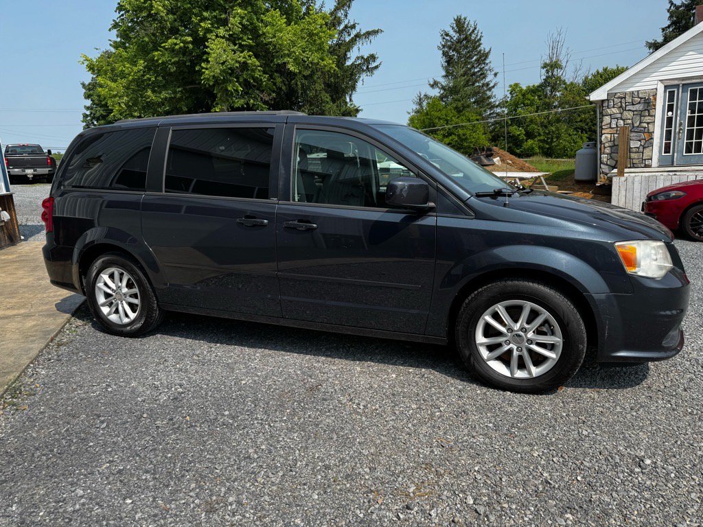 Used 2014 Dodge Grand Caravan SXT w/ Security Group FWD image 4
