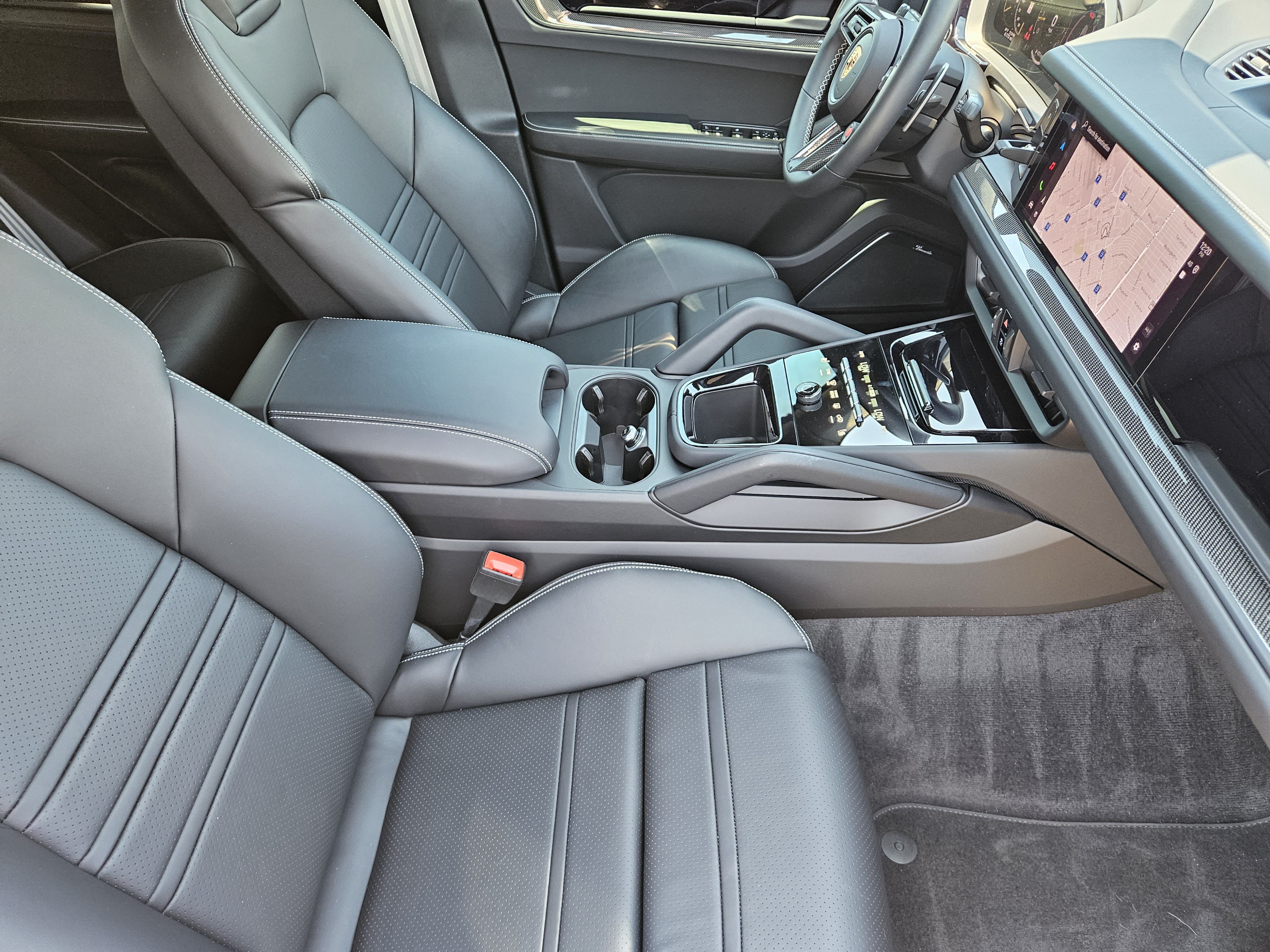 Certified 2026 Porsche Cayenne Turbo GT AWD/4WD image 15