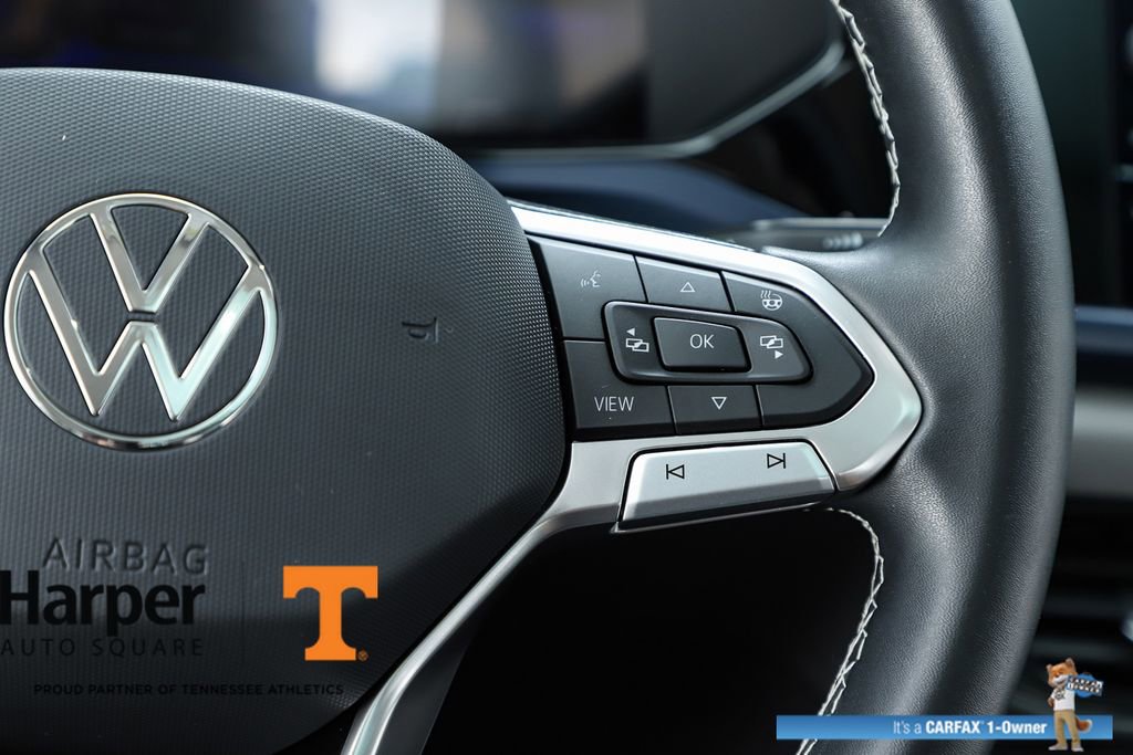 Used 2023 Volkswagen Taos SE w/ Panoramic Sunroof Package image 59