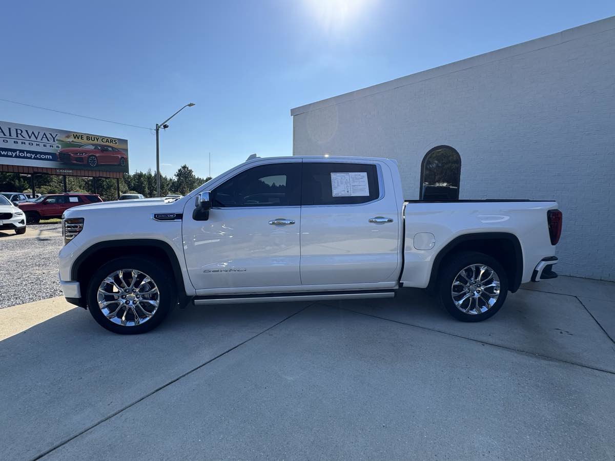 Used 2024 GMC Sierra 1500 Denali w/ Denali Reserve Package image 2