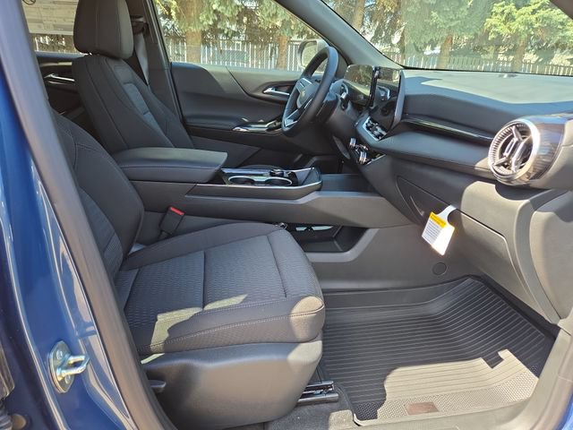 New 2026 Chevrolet Equinox LT w/ Safety and Technology Package AWD/4WD image 34