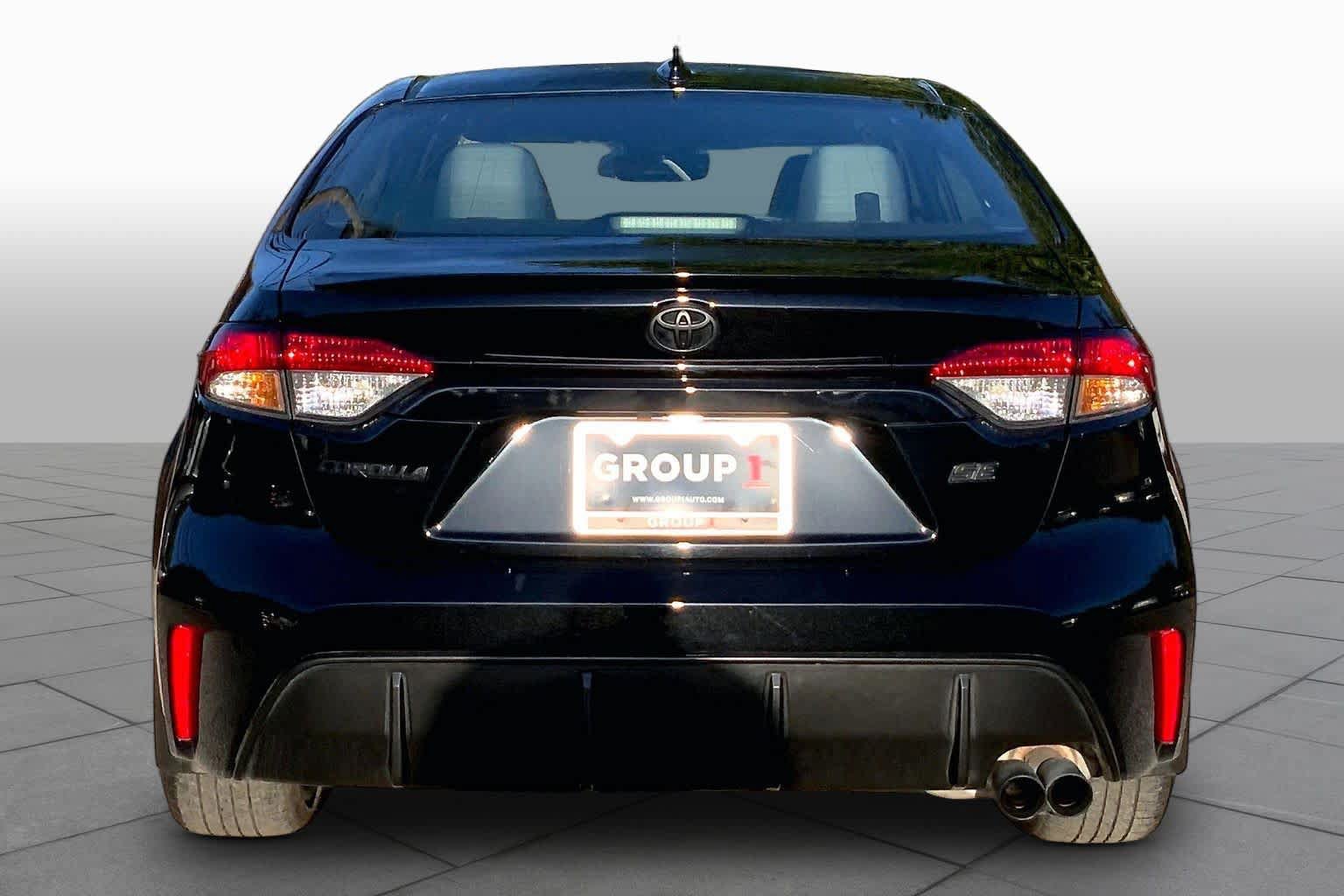 Used 2026 Toyota Corolla SE FWD image 5