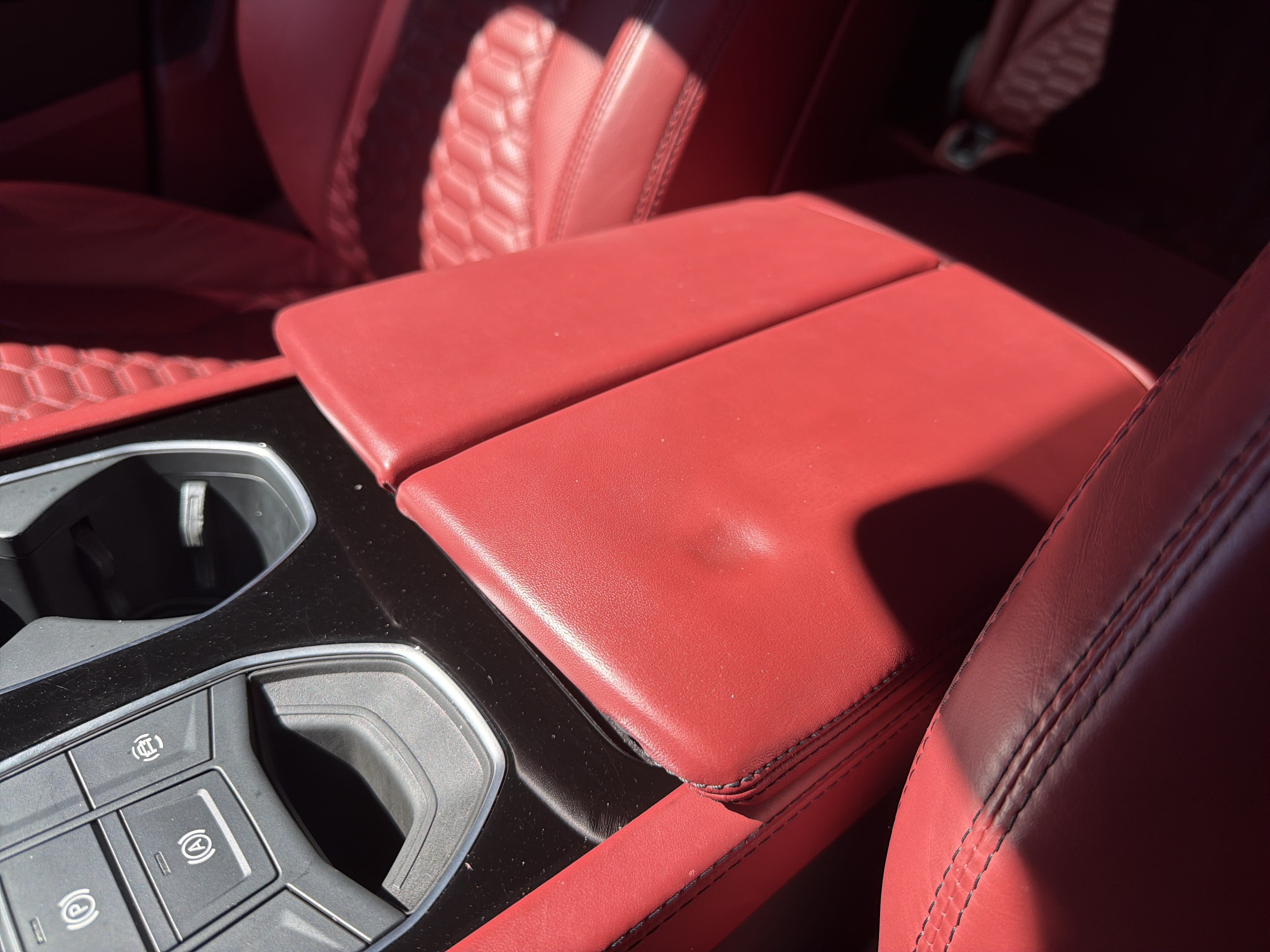 Used 2020 Lamborghini Urus AWD/4WD image 39