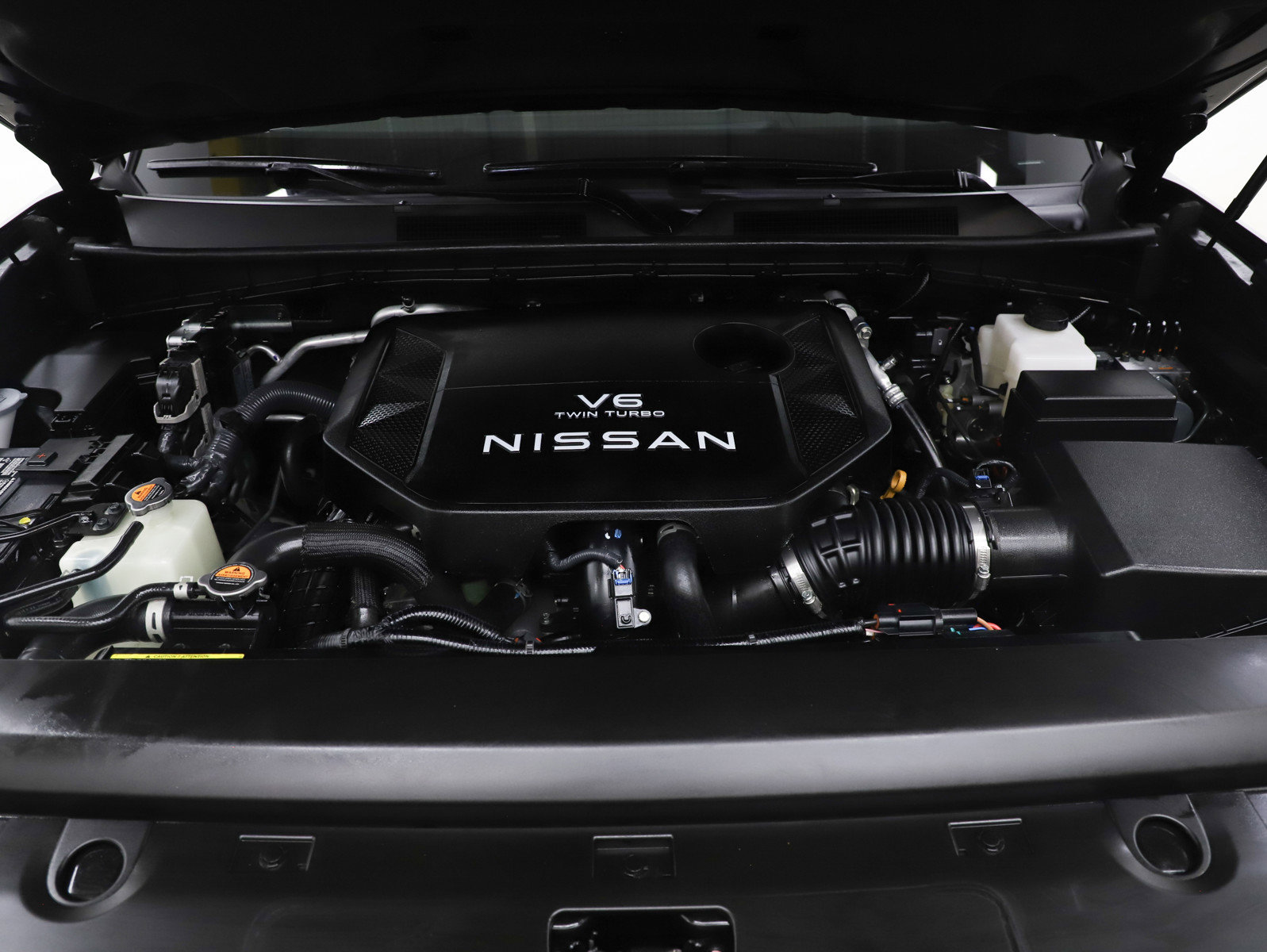 Used 2025 Nissan Armada SV image 30