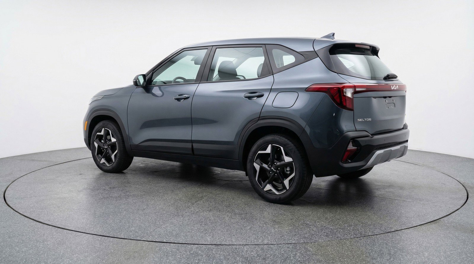 Used 2025 Kia Seltos S image 6