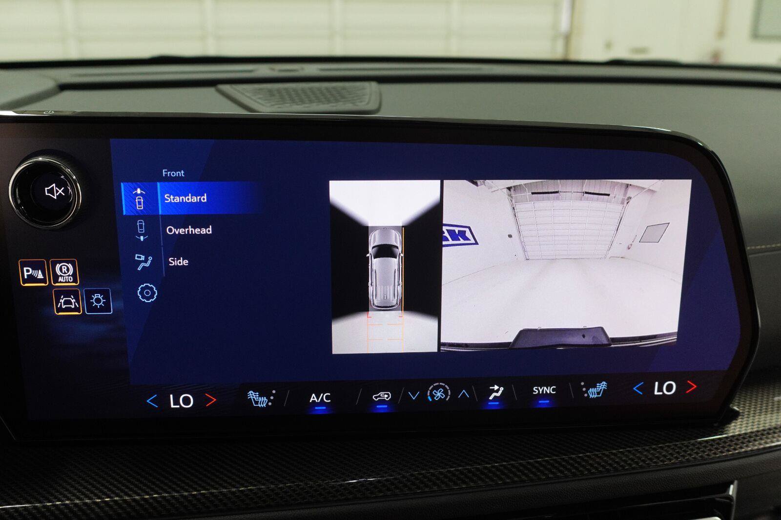 New 2027 Chevrolet Traverse Z71 w/ Enhanced Driving Package AWD/4WD image 20
