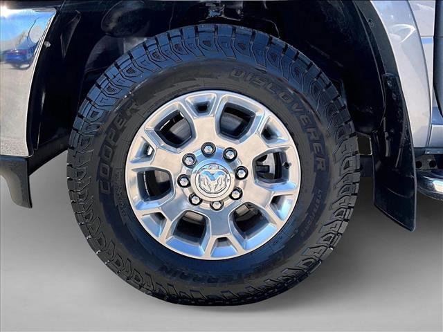 Used 2022 RAM 3500 Laramie AWD/4WD image 10
