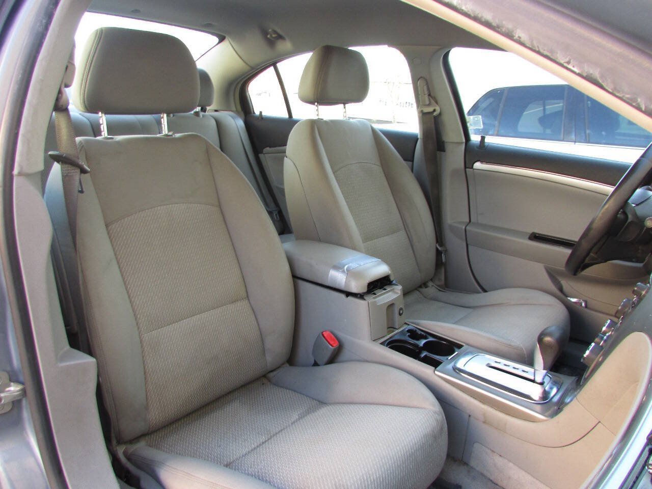 Used 2009 Saturn Aura XE FWD image 12