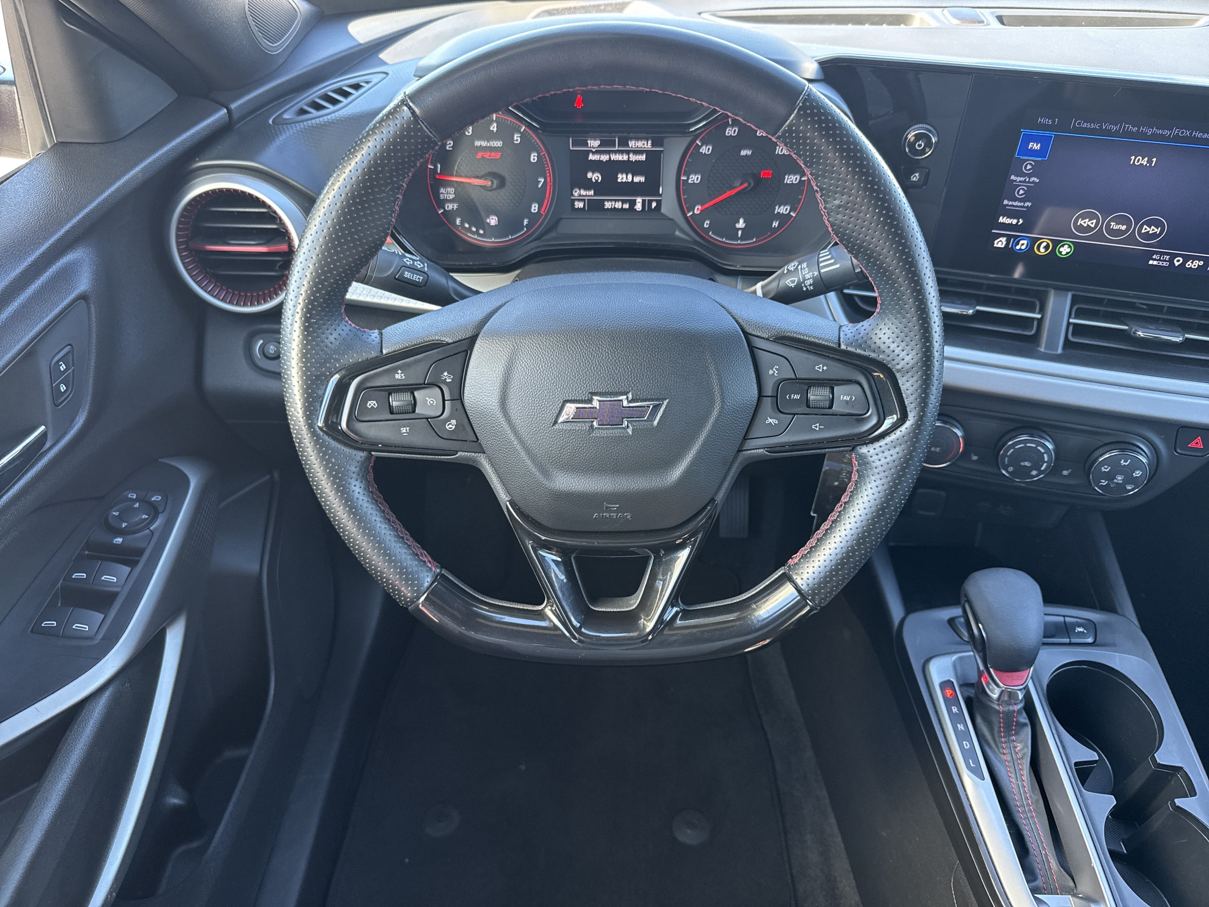 Used 2024 Chevrolet Trax RS w/ Driver Confidence Package FWD image 18
