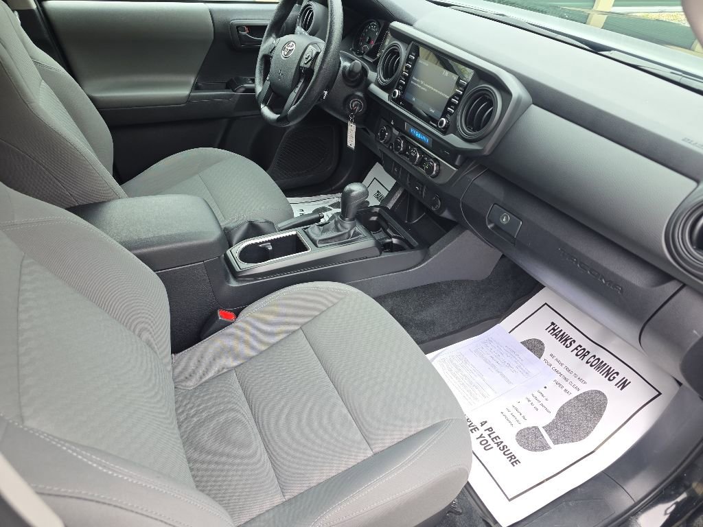 Certified 2023 Toyota Tacoma SR AWD/4WD image 17