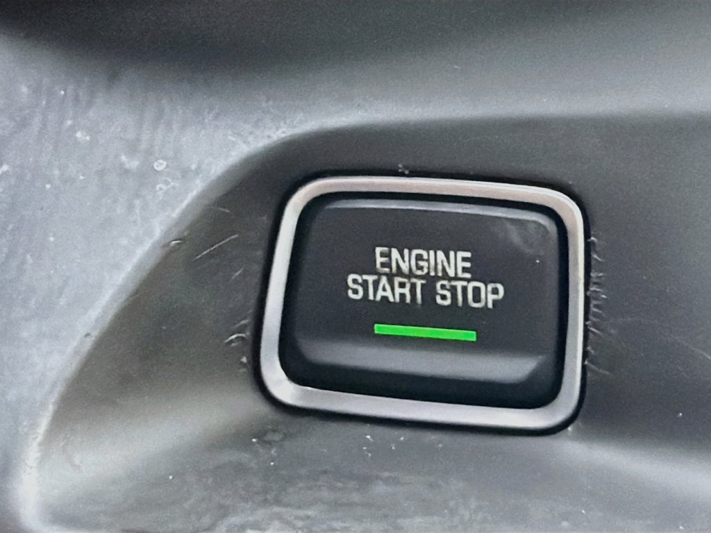 Used 2020 Chevrolet Camaro SS RWD image 31
