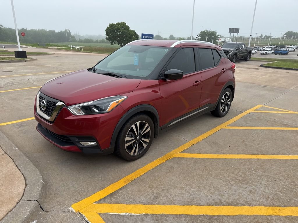Used 2019 Nissan Kicks SR w/ SR Premium Package FWD image 1