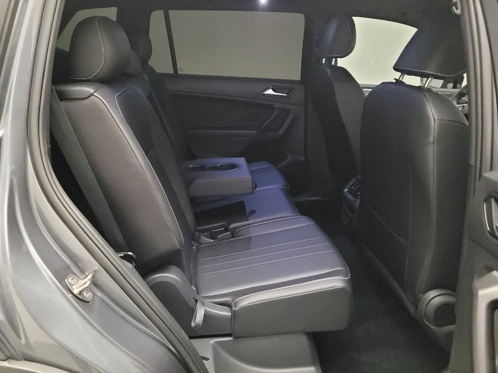 Used 2023 Volkswagen Tiguan SE R-Line FWD image 19