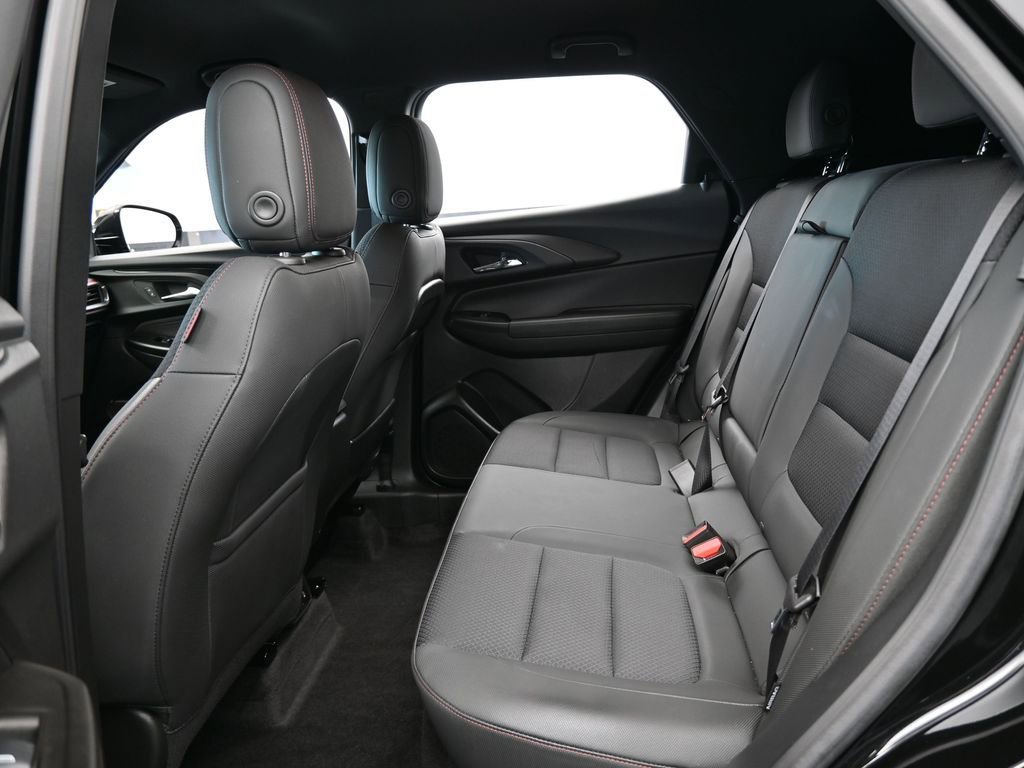 Used 2023 Chevrolet TrailBlazer RS w/ Convenience Package image 31