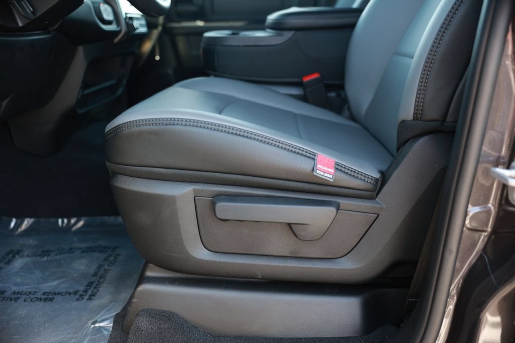 New 2026 RAM 3500 Tradesman AWD/4WD image 17