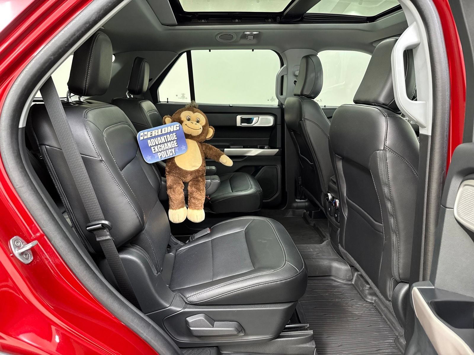 Used 2024 Ford Explorer Limited w/ Limited Technology Package RWD image 27