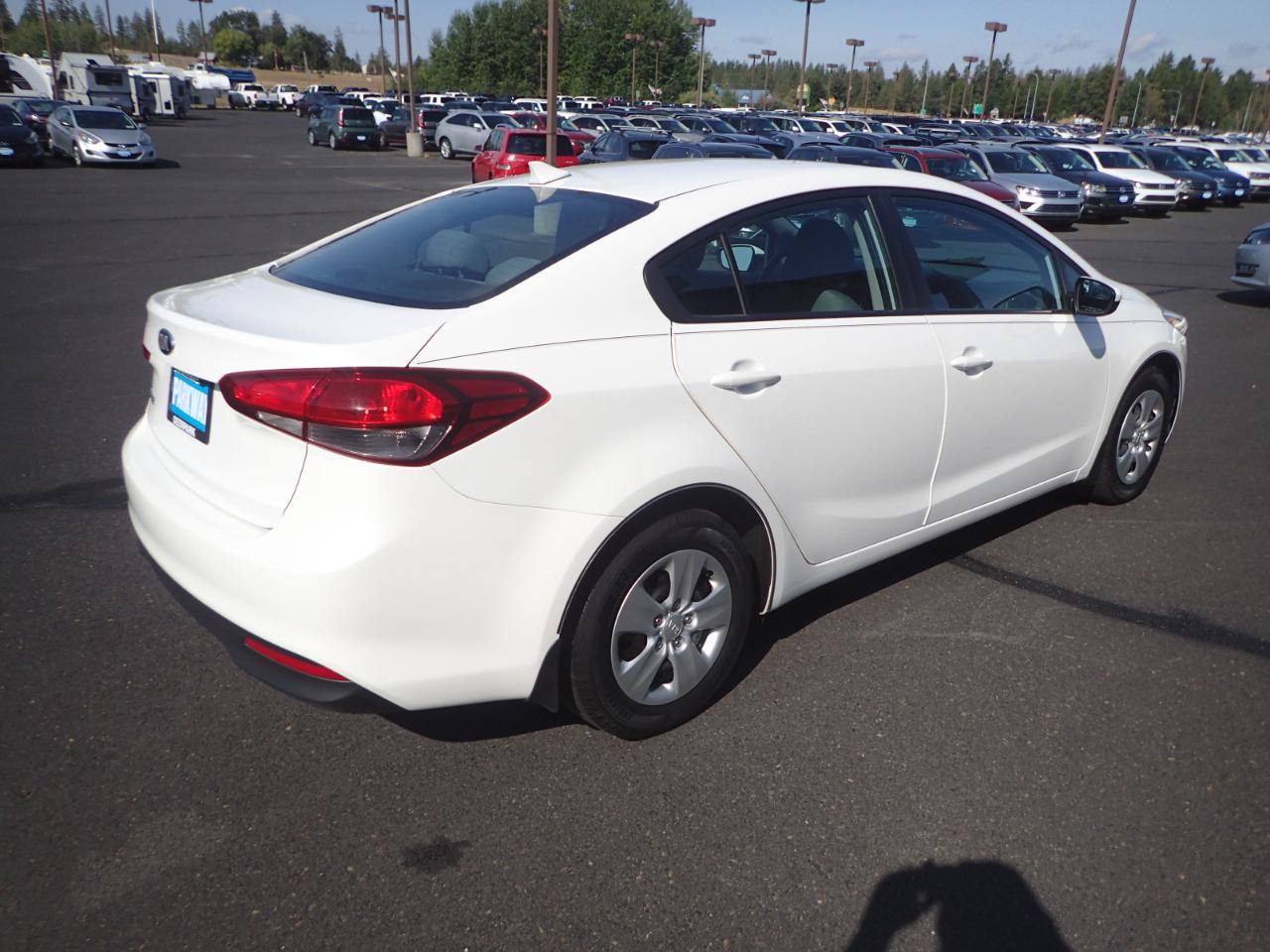 Used 2017 Kia Forte LX w/ LX Popular Package FWD image 5