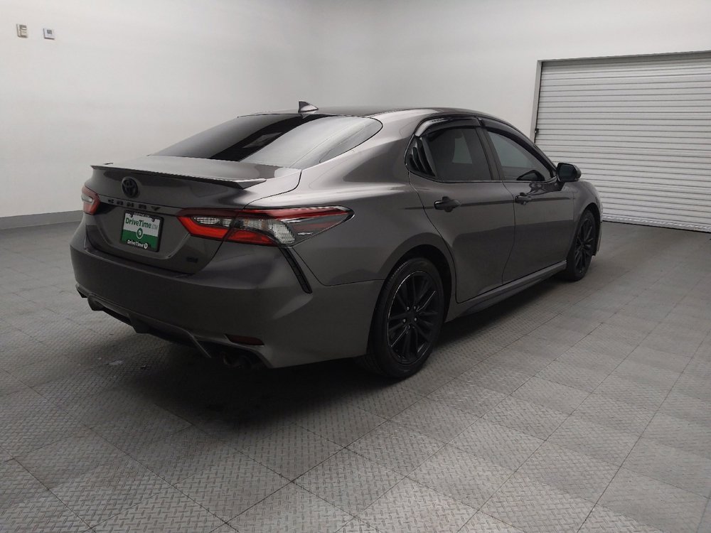 Used 2022 Toyota Camry SE FWD image 9