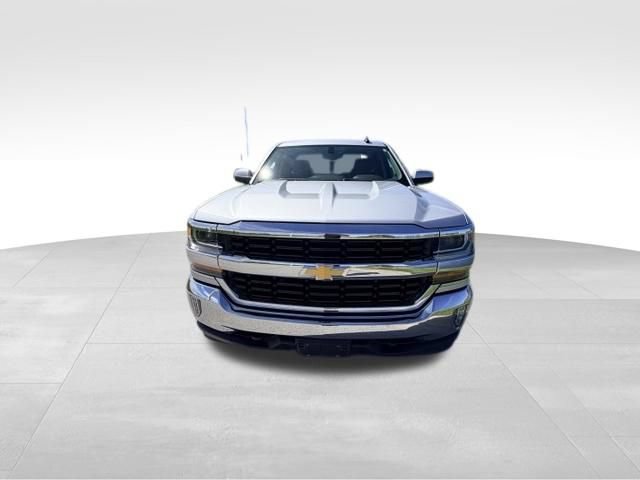 Used 2018 Chevrolet Silverado 1500 LT w/ All Star Edition AWD/4WD image 3