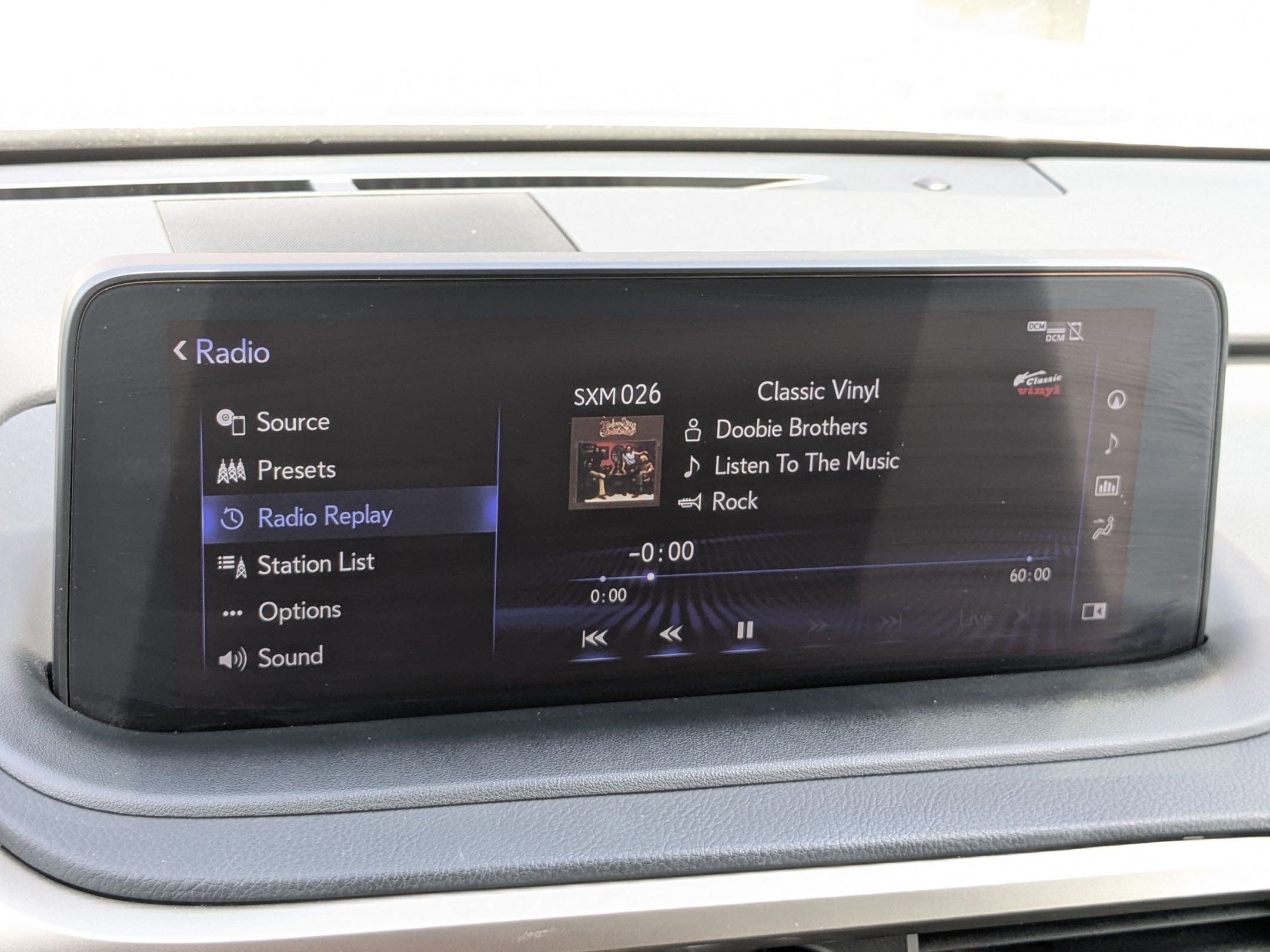 Used 2022 Lexus RX 450h F Sport w/ Cold Area Package (CT) AWD/4WD image 24