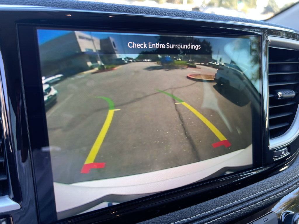 Used 2024 Chrysler Pacifica Limited FWD image 19
