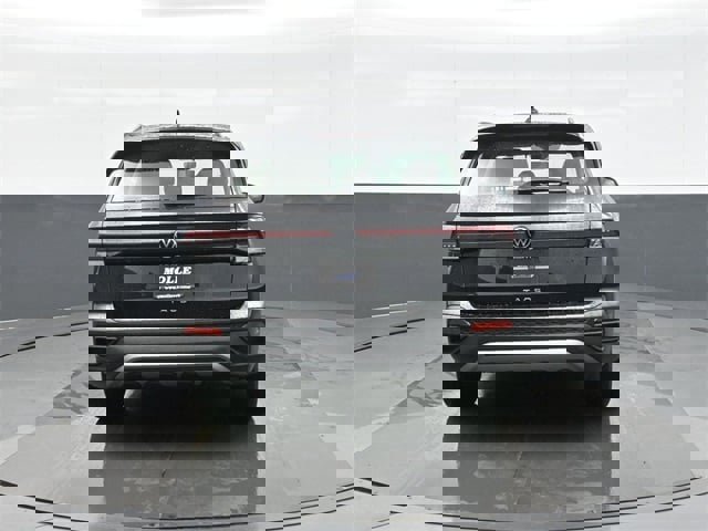 New 2026 Volkswagen Taos S image 6