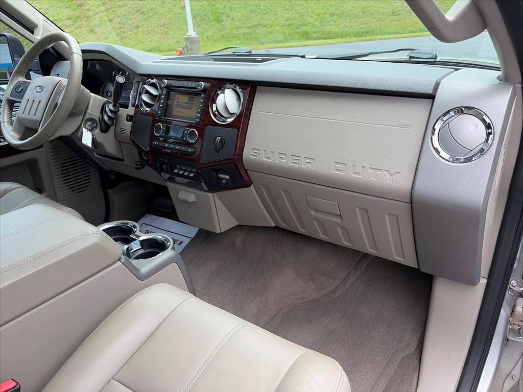 Used 2010 Ford F350 2WD Crew Cab Super Duty image 30