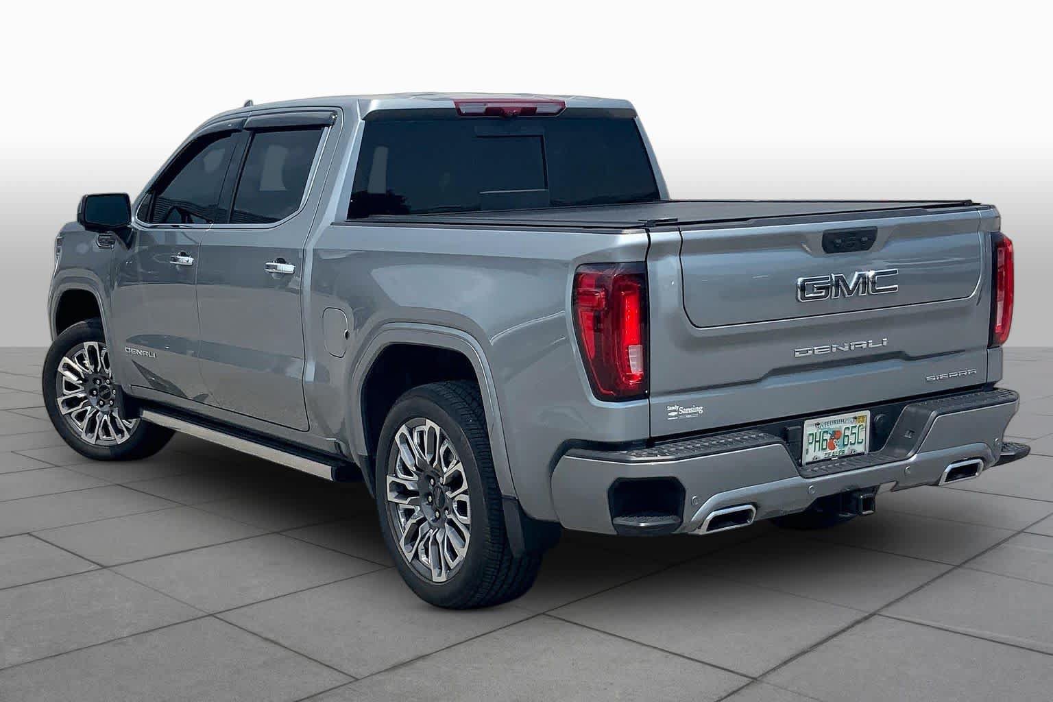 Used 2025 GMC Sierra 1500 Denali Ultimate AWD/4WD image 12