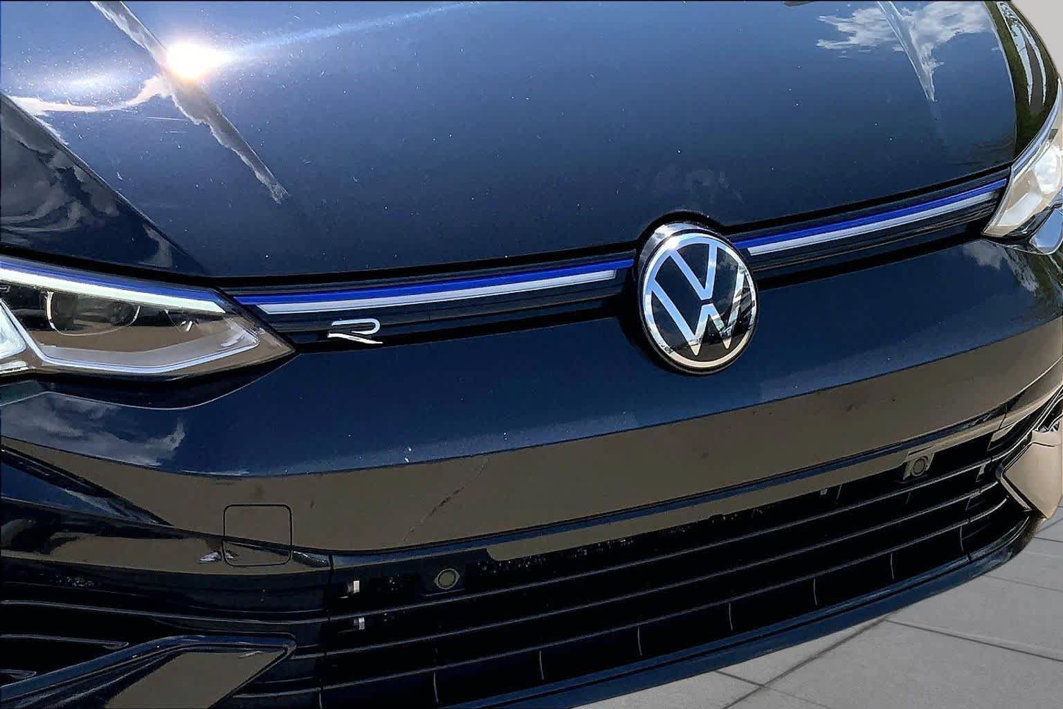 Used 2024 Volkswagen Golf R AWD/4WD image 27