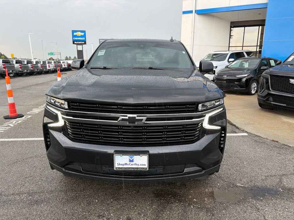 Used 2022 Chevrolet Suburban RST w/ Luxury Package AWD/4WD image 8