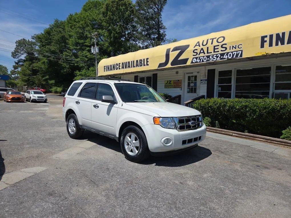 Used 2010 Ford Escape XLT FWD image 1