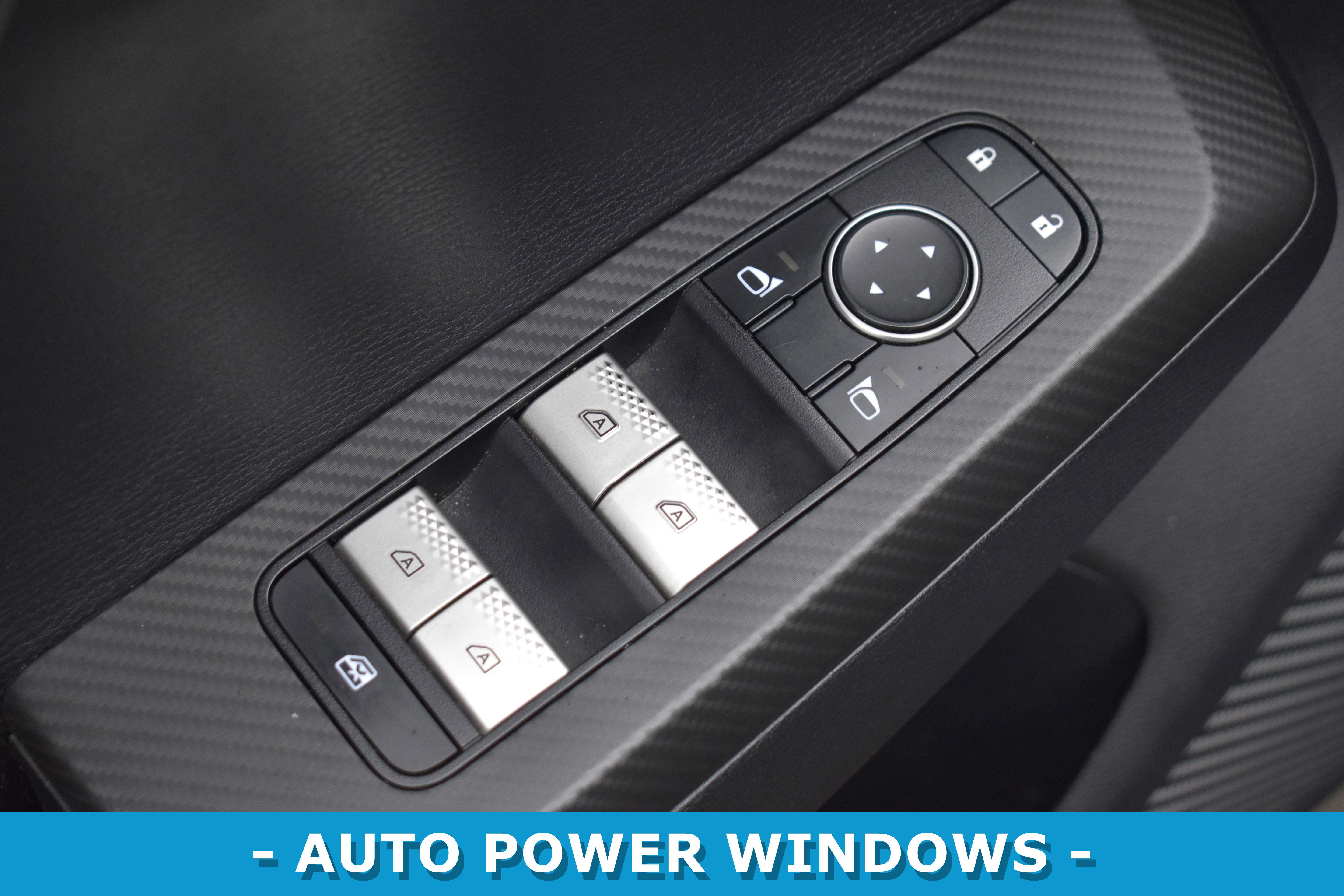 Used 2022 Mitsubishi Outlander SE image 7