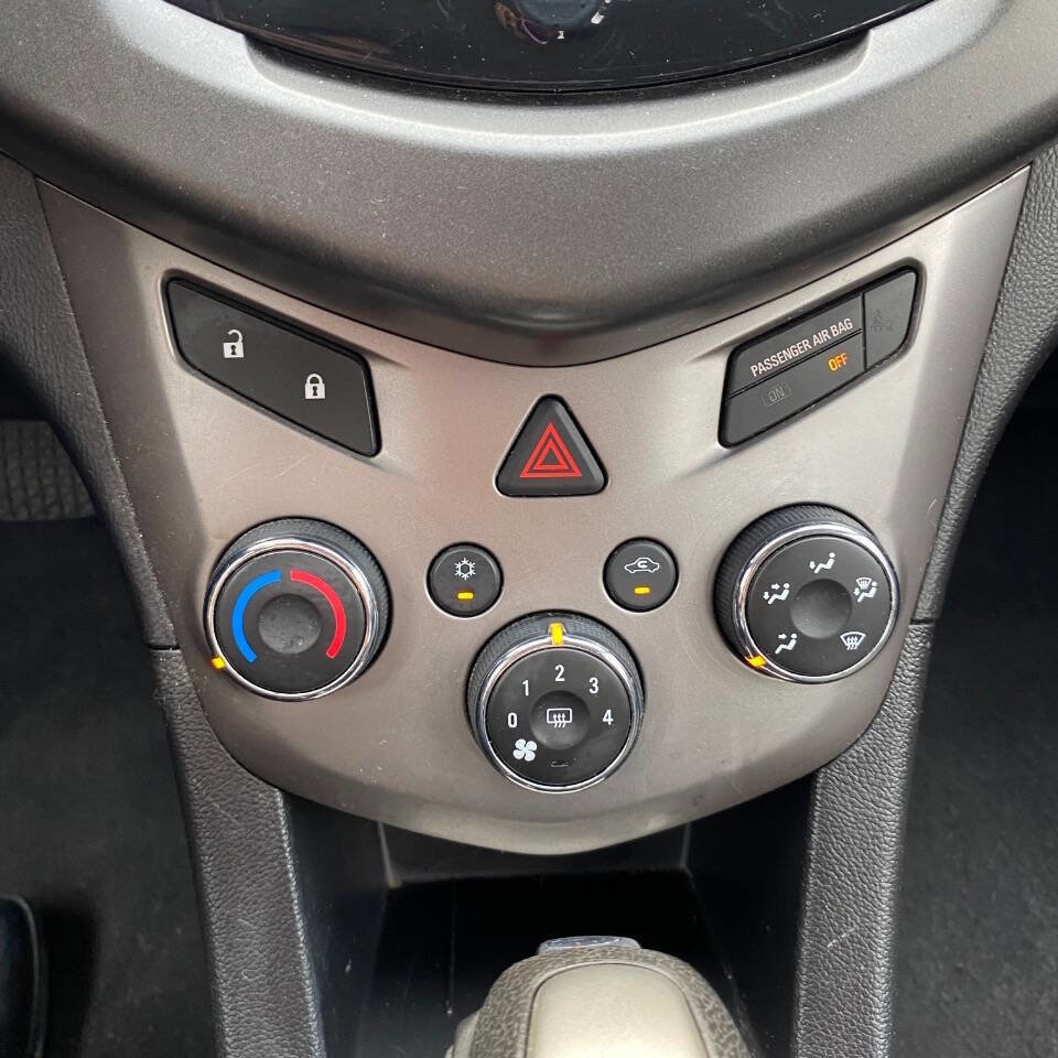 Used 2016 Chevrolet Sonic LT image 12