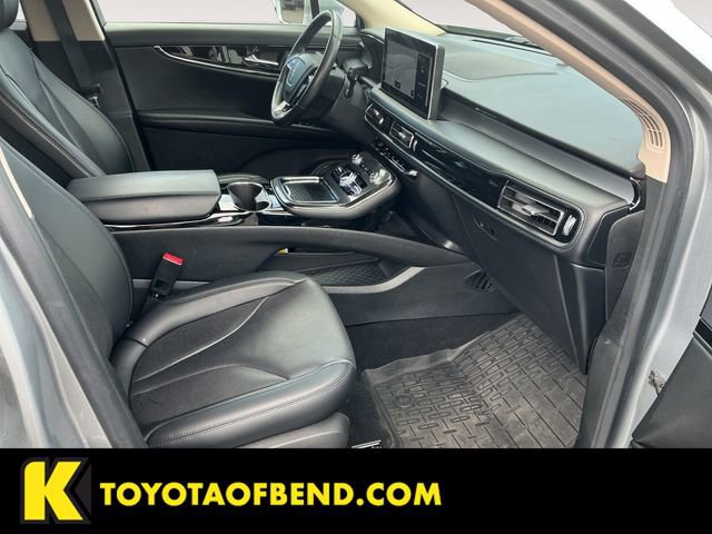 Used 2023 Lincoln Nautilus Reserve image 15