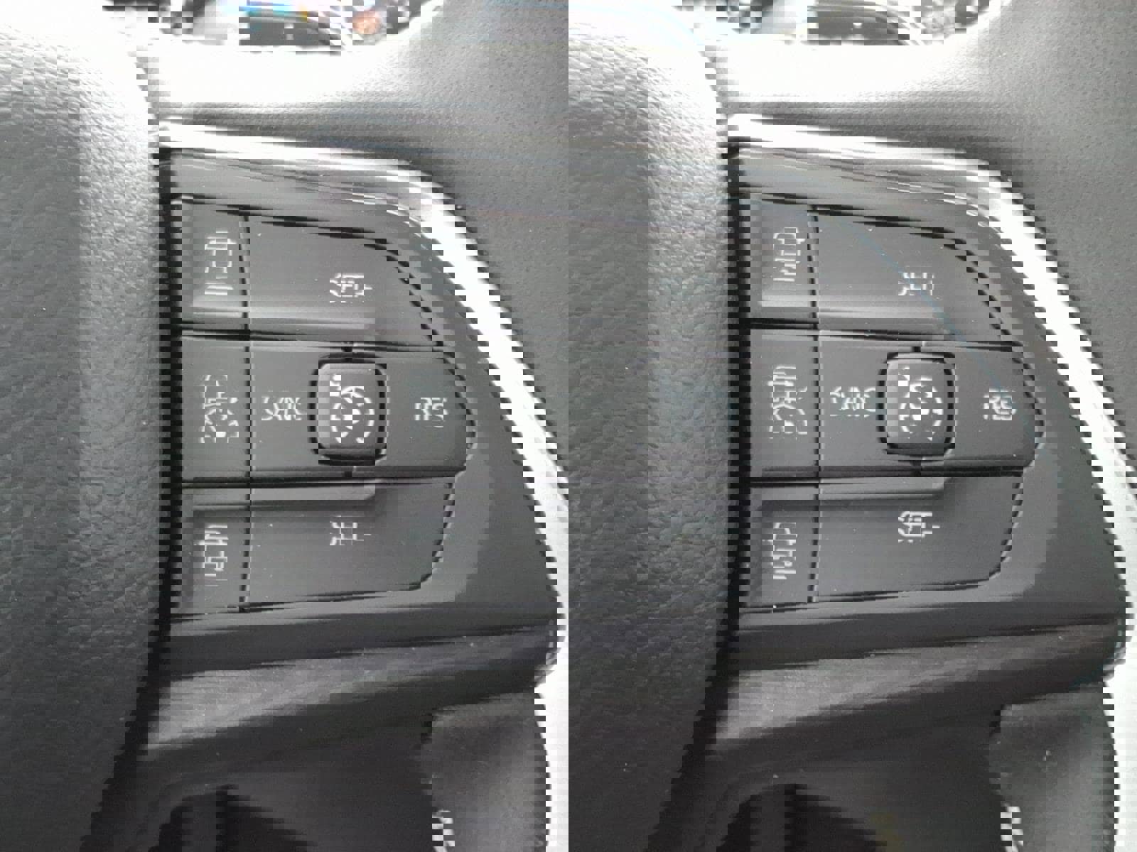 Used 2024 Jeep Grand Cherokee Laredo X w/ Luxury Tech Group I image 18