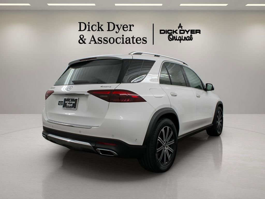 Used 2024 Mercedes-Benz GLE 350 4MATIC image 4