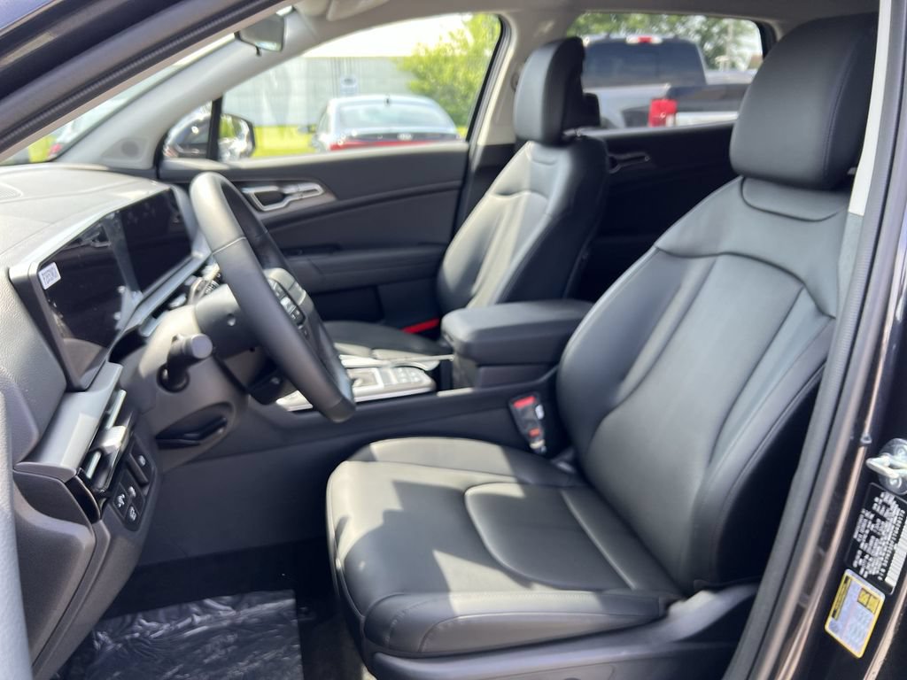 New 2026 Kia Sportage EX FWD image 11