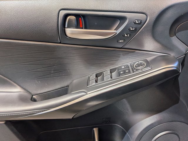Used 2024 Lexus IS 500 RWD image 15